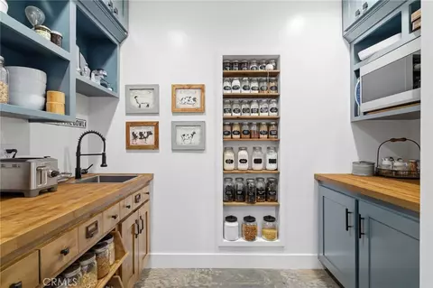 Kitchen - 3016 Grape Way, Chico, CA 95973 photo 6 of 8