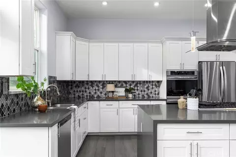 Kitchen - 231 Redbud Dr, Paradise, CA 95969 photo 3 of 5