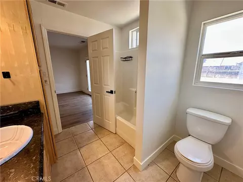 Bath - 309 N Merrill Ave, Willows, CA 95988 photo 4 of 7