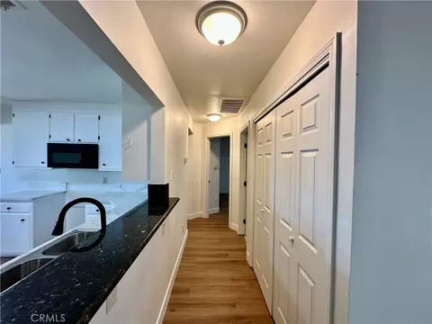 Entry Way - 309 N Merrill Ave, Willows, CA 95988 photo 1 of 2
