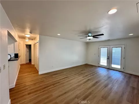 Living - 309 N Merrill Ave, Willows, CA 95988 photo 7 of 9