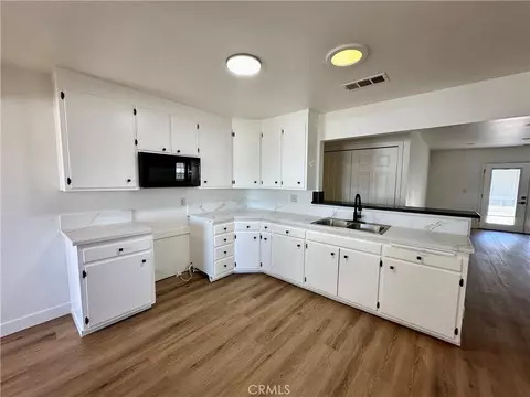 Kitchen - 309 N Merrill Ave, Willows, CA 95988 photo 3 of 5