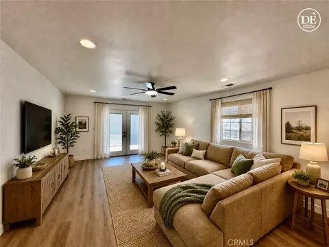 Living - 309 N Merrill Ave, Willows, CA 95988 photo 9 of 9