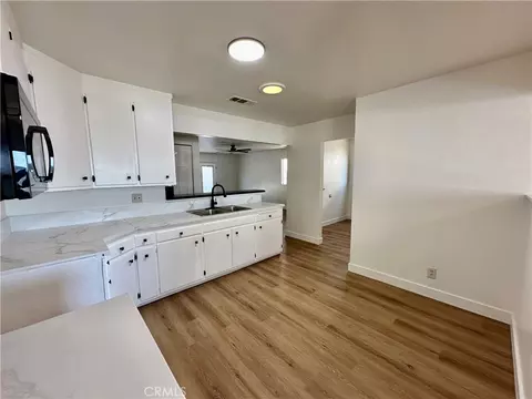 Kitchen - 309 N Merrill Ave, Willows, CA 95988 photo 2 of 5