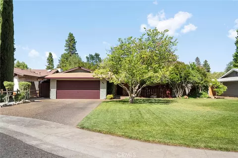34 Nicole Ln, Chico, CA 95926