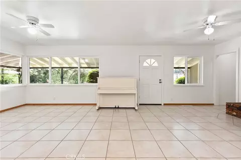 Living - 3306 Keefer, Chico, CA 95973 photo 1 of 10