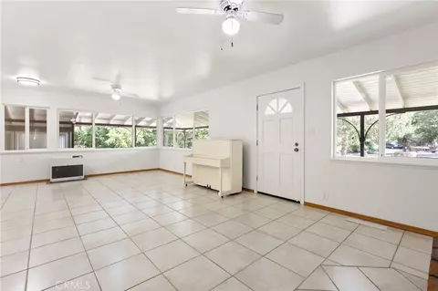 Living - 3306 Keefer, Chico, CA 95973 photo 3 of 10