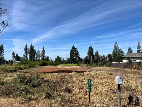 13743 Eureka Dr, Magalia, CA 95954