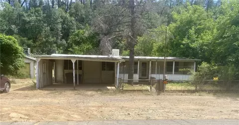 1893 Kenyon Dr, Redding, CA 96001