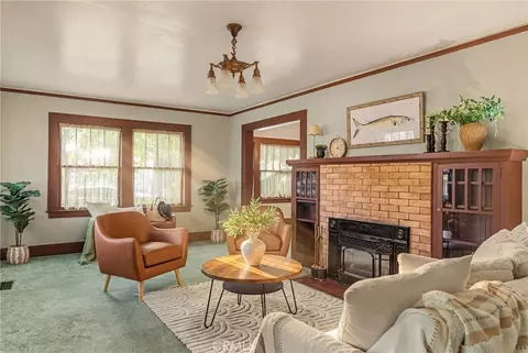 Living - 754 E 8th, Chico, CA 95928 photo 1 of 2