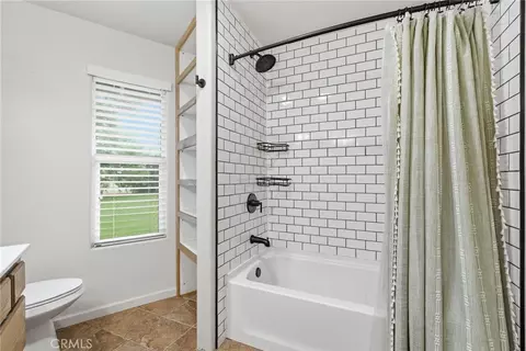 Bath - 8567 Winona Way, Redding, CA 96002 photo 2 of 4