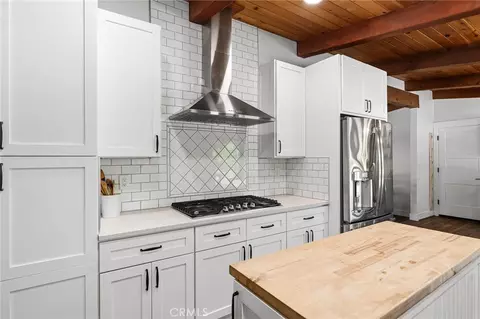Kitchen - 136 Estates Dr, Chico, CA 95928 photo 5 of 6