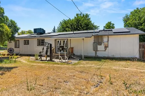 Exterior - 30 Mcglynn Dr, Red Bluff, CA 96080 photo 4 of 11