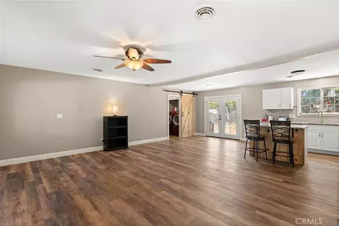 Living - 30 Mcglynn Dr, Red Bluff, CA 96080 photo 2 of 3