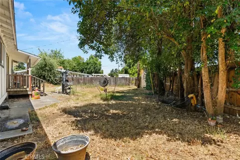 Exterior - 30 Mcglynn Dr, Red Bluff, CA 96080 photo 9 of 11