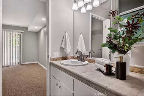 Bath - 259 Estates Dr, Chico, CA 95928 photo 2 of 3
