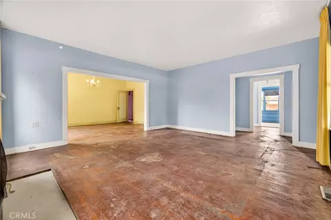 Living - 222 N Lassen St, Willows, CA 95988 photo 5 of 8
