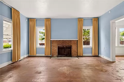Living - 222 N Lassen St, Willows, CA 95988 photo 1 of 8