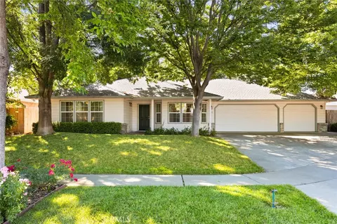 321 Mesa Verde Ct, Chico, CA 95973