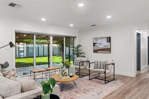 Living - 1629 Sunset, Chico, CA 95926 photo 2 of 5