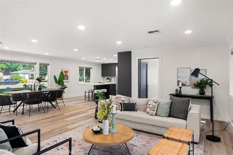 Living - 1629 Sunset, Chico, CA 95926 photo 3 of 5