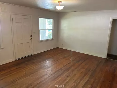 Living - 183 E Washington Ave, Chico, CA 95926 photo 3 of 3