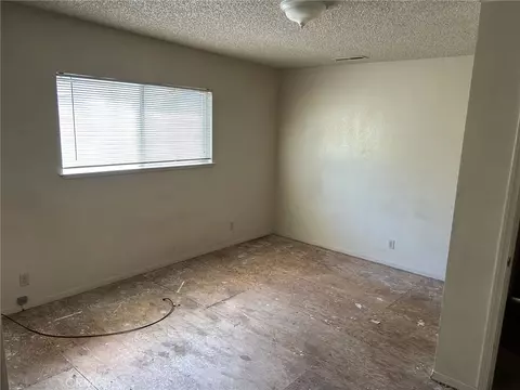 Bedroom - 183 E Washington Ave, Chico, CA 95926 photo 2 of 4