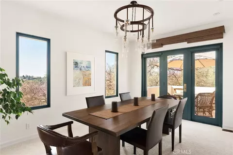 Dining - 3 Hill Oak Cmns, Chico, CA 95928 photo 2 of 4