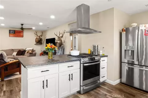 Kitchen - 386 L, Biggs, CA 95917 photo 3 of 3