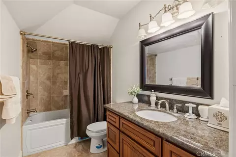 Bath - 10197 Lott Rd, Durham, CA 95938 photo 3 of 5