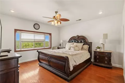 Bedroom - 10197 Lott Rd, Durham, CA 95938 photo 6 of 10