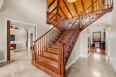 Entry Way - 10197 Lott Rd, Durham, CA 95938 photo 4 of 12
