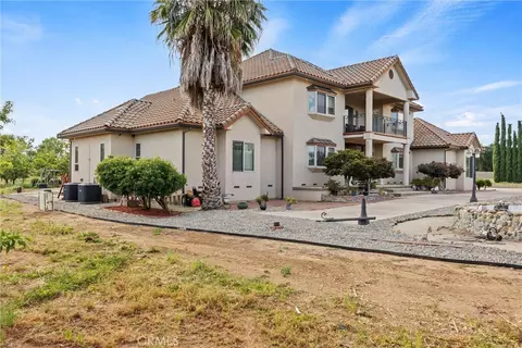 Exterior - 10197 Lott Rd, Durham, CA 95938 photo 9 of 10