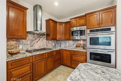 Kitchen - 10197 Lott Rd, Durham, CA 95938 photo 4 of 8