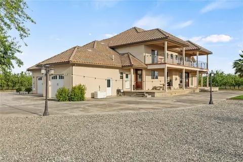 Exterior - 10197 Lott Rd, Durham, CA 95938 photo 8 of 10