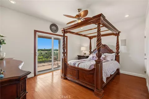 Bedroom - 10197 Lott Rd, Durham, CA 95938 photo 4 of 10