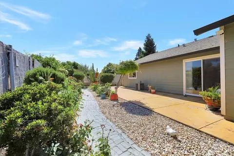Exterior - 2805 Wells Ct, Live Oak, CA 95953 photo 4 of 7