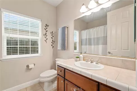 Bath - 473 Windham Way, Chico, CA 95973 photo 5 of 5