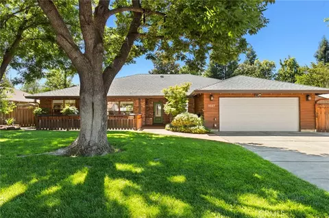 1027 Colmena Dr, Chico, CA 95926