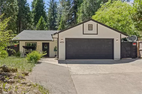14773 Holmwood Dr, Magalia, CA 95954