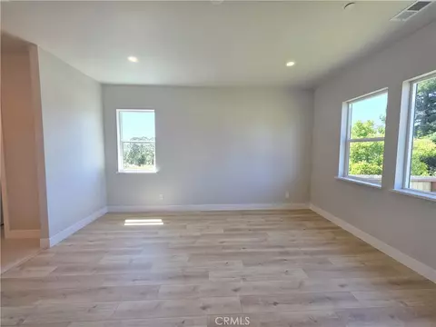 Living - 1 Stepping Stone Ct, Oroville, CA 95966 photo 4 of 4