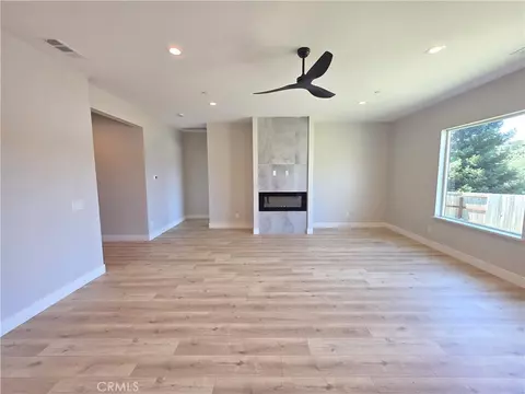 Living - 1 Stepping Stone Ct, Oroville, CA 95966 photo 1 of 4