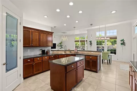 Kitchen - 424 Windham Way, Chico, CA 95973 photo 1 of 9
