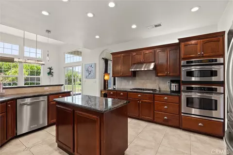 Kitchen - 424 Windham Way, Chico, CA 95973 photo 9 of 9