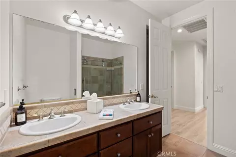 Entry Way - 424 Windham Way, Chico, CA 95973 photo 4 of 4