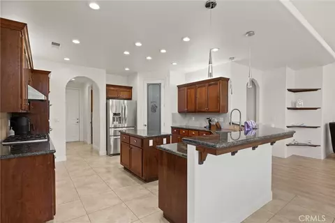 Kitchen - 424 Windham Way, Chico, CA 95973 photo 4 of 9