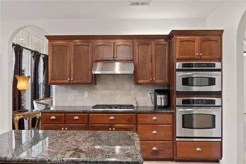 Kitchen - 424 Windham Way, Chico, CA 95973 photo 8 of 9