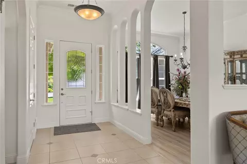 Entry Way - 424 Windham Way, Chico, CA 95973 photo 1 of 3