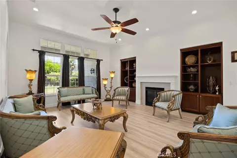 Living - 424 Windham Way, Chico, CA 95973 photo 1 of 2