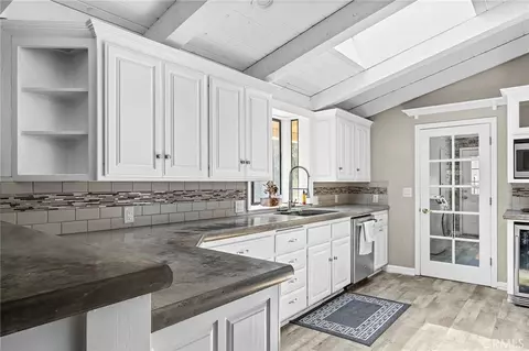 Kitchen - 9857 Lott Rd, Durham, CA 95938 photo 3 of 3